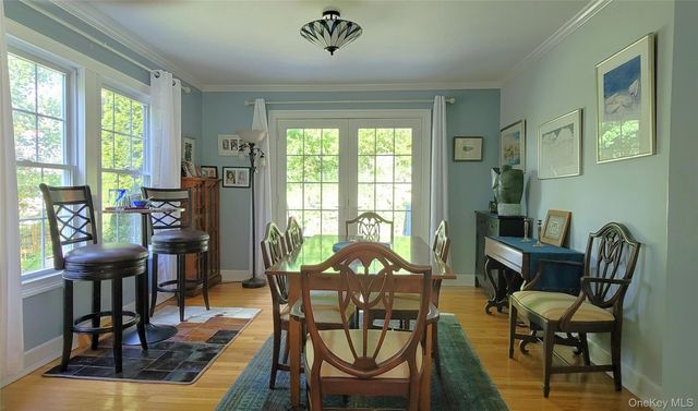 23 Violet Place, Rhinebeck, NY 12572