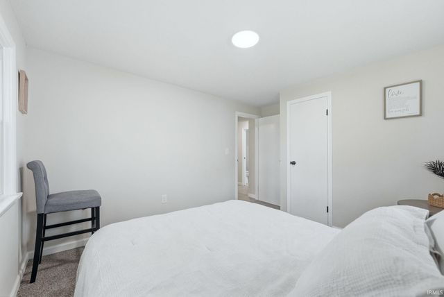 2132 Medford Drive, Fort Wayne, IN 46803
