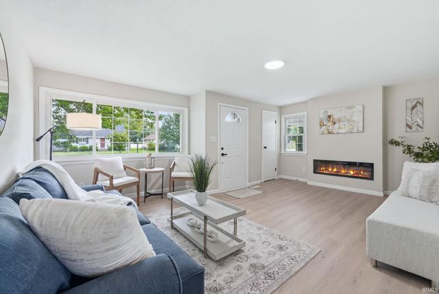2132 Medford Drive, Fort Wayne, IN 46803