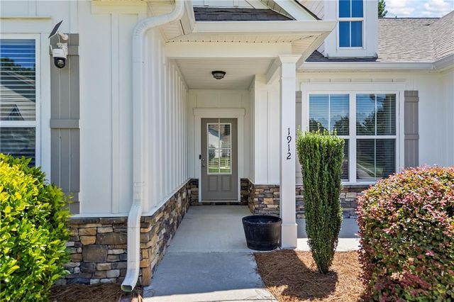 1912 Hymer Court, Monroe, GA 30656