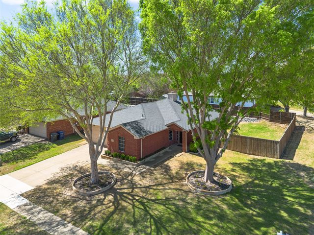 2305 Highridge Drive, Mckinney, TX 75071