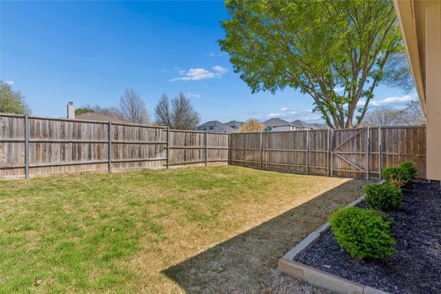 2305 Highridge Drive, Mckinney, TX 75071