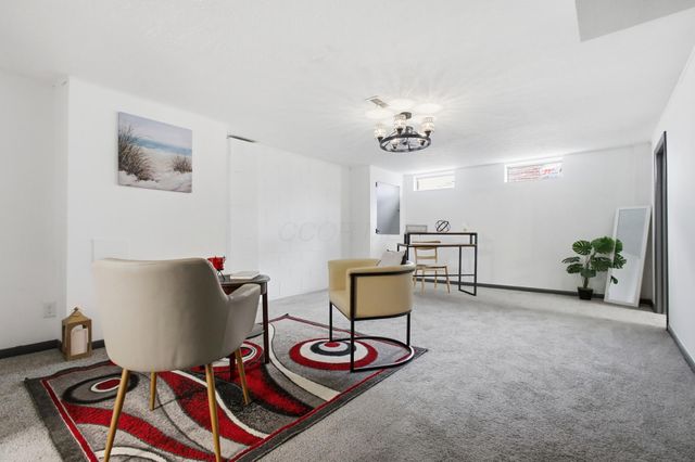 1275 Elaine Road, Columbus, OH 43227