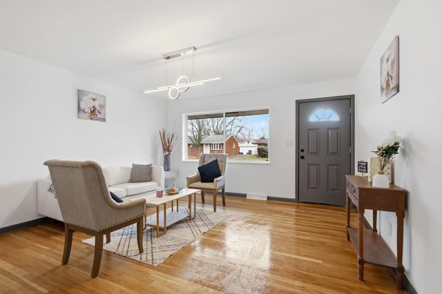 1275 Elaine Road, Columbus, OH 43227