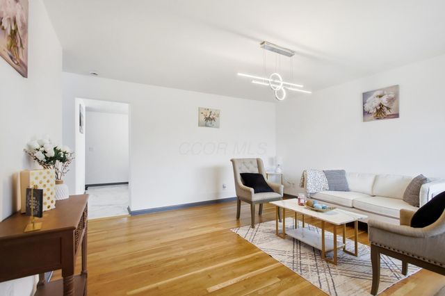 1275 Elaine Road, Columbus, OH 43227