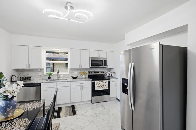 1275 Elaine Road, Columbus, OH 43227