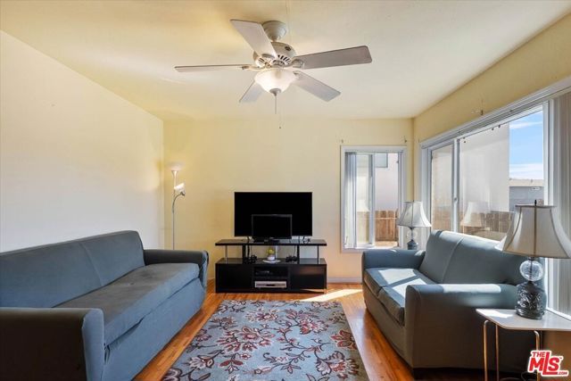 980 W Summerland Avenue, San Pedro (los Angeles), CA 90731