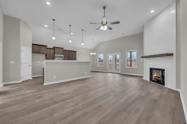 641 Woodrush Dr, Clarksville, TN 37040