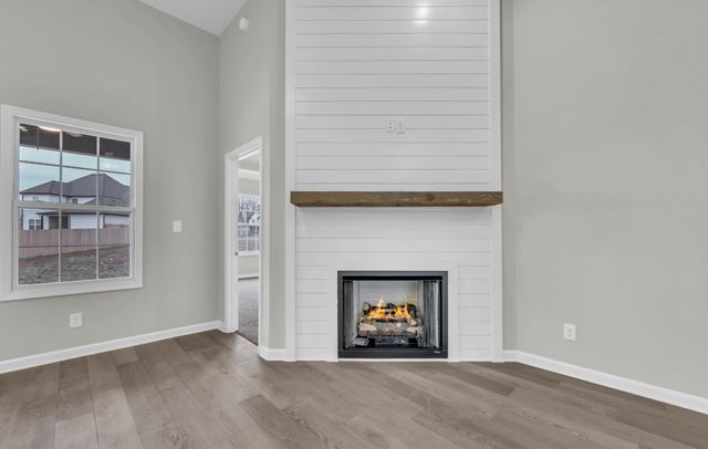 641 Woodrush Dr, Clarksville, TN 37040