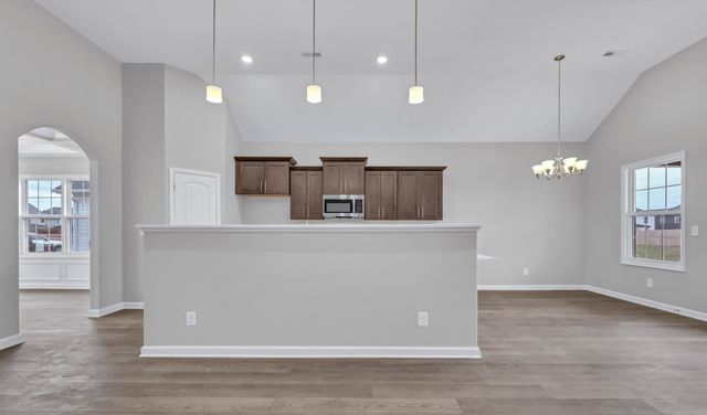 641 Woodrush Dr, Clarksville, TN 37040