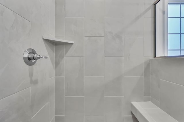 641 Woodrush Dr, Clarksville, TN 37040