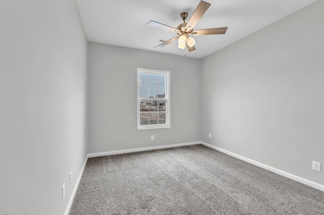 641 Woodrush Dr, Clarksville, TN 37040