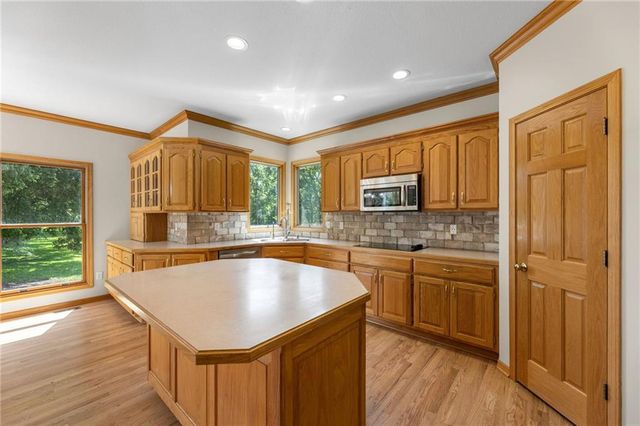 7447 Mize Road, Shawnee, KS 66227