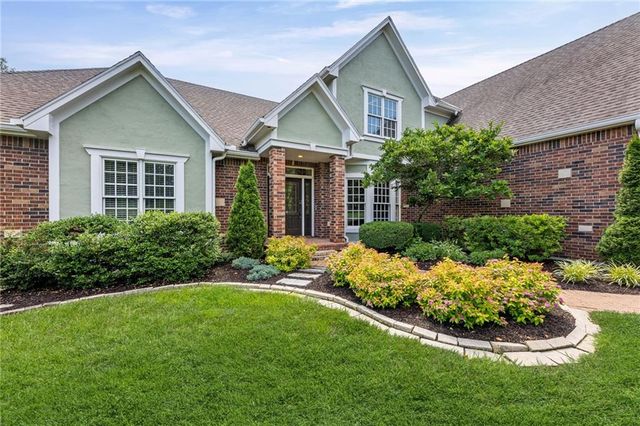 7447 Mize Road, Shawnee, KS 66227