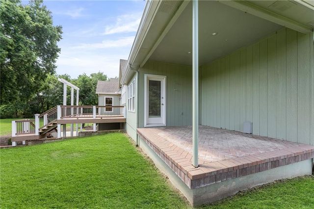 7447 Mize Road, Shawnee, KS 66227