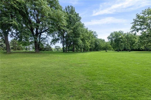 7447 Mize Road, Shawnee, KS 66227