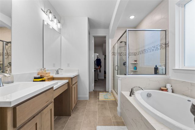 1431 Cypress Thorn Drive, Arlington, TX 76005