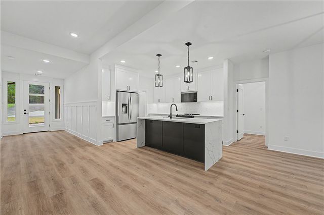 8 Borle Circle, Bella Vista, AR 72714