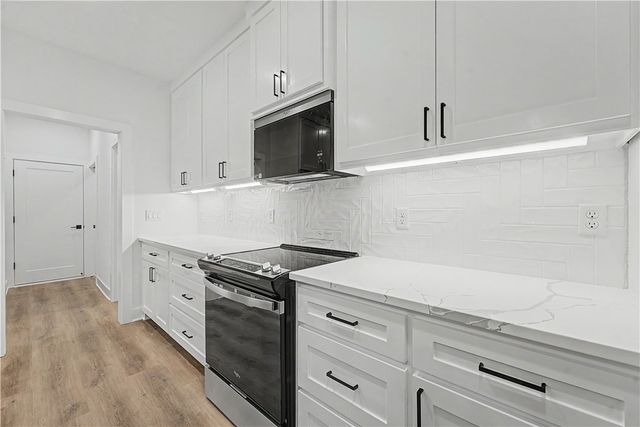 8 Borle Circle, Bella Vista, AR 72714
