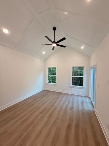 8 Borle Circle, Bella Vista, AR 72714