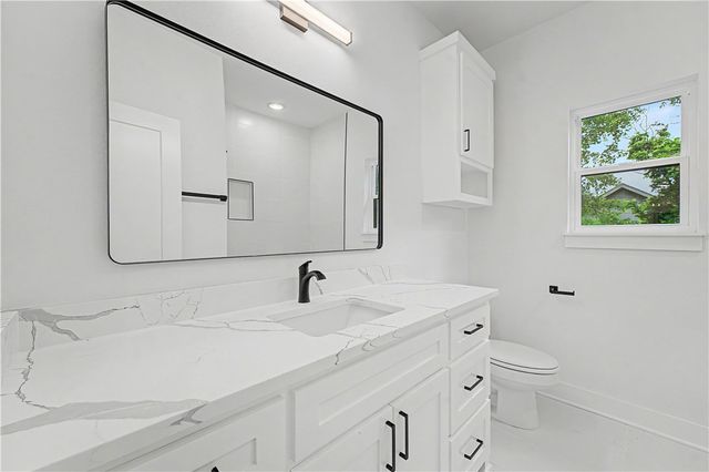 8 Borle Circle, Bella Vista, AR 72714