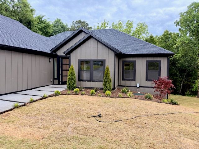 8 Borle Circle, Bella Vista, AR 72714