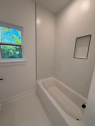 8 Borle Circle, Bella Vista, AR 72714