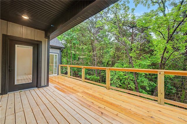 8 Borle Circle, Bella Vista, AR 72714