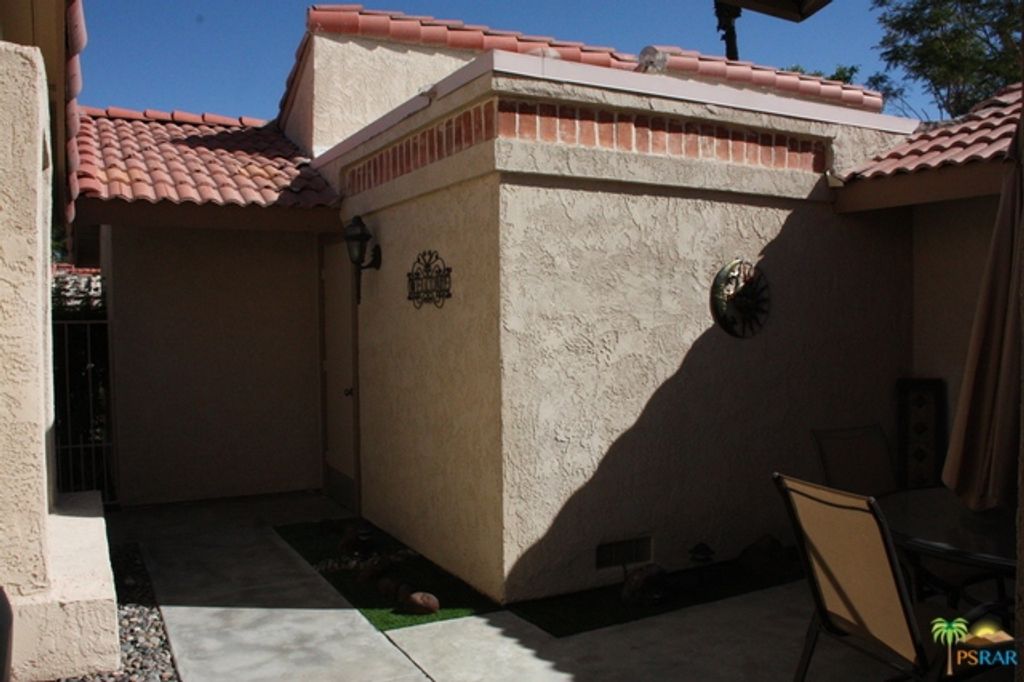 Image 7 of property listing at 49041 Eisenhower Drive, Indio, CA 92201