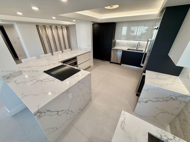 900 Bay Dr 524, Miami Beach, FL 33141