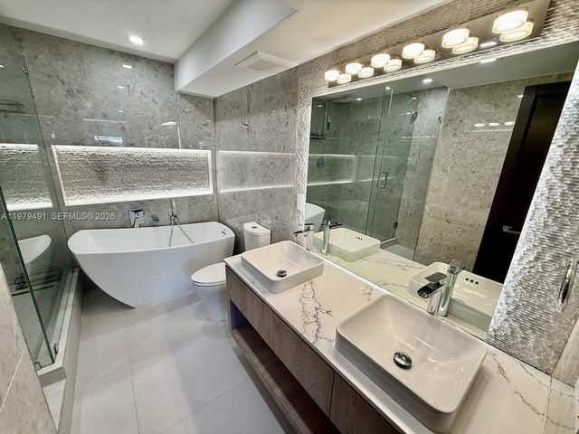 900 Bay Dr 524, Miami Beach, FL 33141