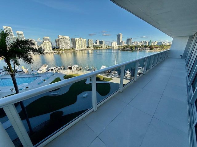 900 Bay Dr 524, Miami Beach, FL 33141