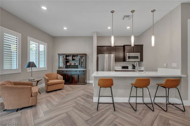 7780 Hickam Avenue, Las Vegas, NV 89129