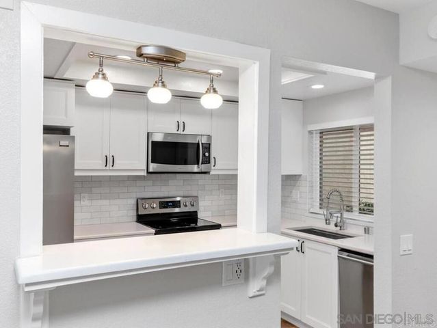 5665 Tumbleweed Way, Oceanside, CA 92057