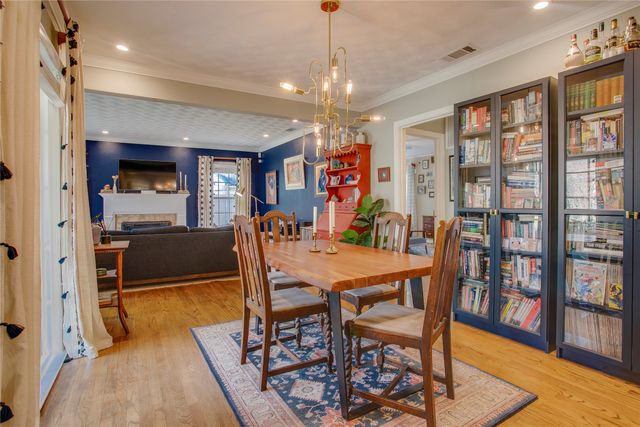 2442 Sunset Avenue, Dallas, TX 75211