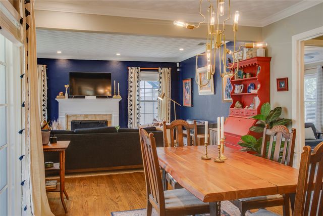 2442 Sunset Avenue, Dallas, TX 75211