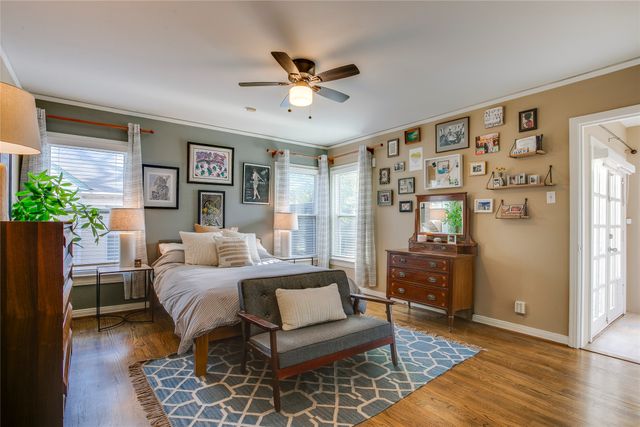 2442 Sunset Avenue, Dallas, TX 75211