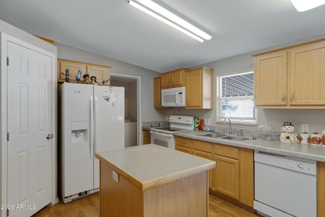 2200 N DELAWARE Drive OFC, Apache Junction, AZ 85120