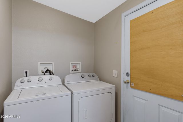 2200 N DELAWARE Drive OFC, Apache Junction, AZ 85120