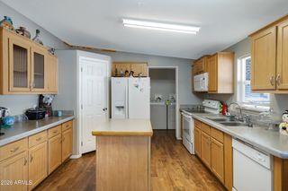 2200 N DELAWARE Drive OFC, Apache Junction, AZ 85120