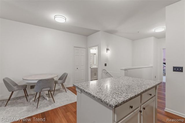 3270 Johanna Ware, Wixom, MI 48393