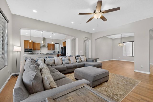 12200 Bear Valley Lane NW, Albuquerque, NM 87120