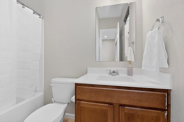 12200 Bear Valley Lane NW, Albuquerque, NM 87120