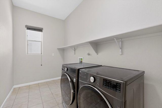 12200 Bear Valley Lane NW, Albuquerque, NM 87120
