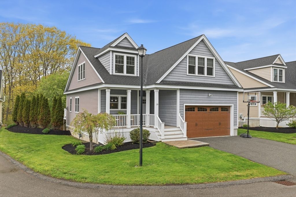 19 Edmunds Cove, Danvers, MA 01923