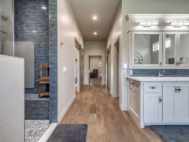 3186 Red Ridge Drive, Blanchard, OK 73010