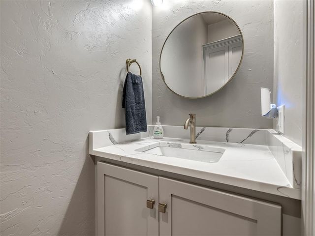 3186 Red Ridge Drive, Blanchard, OK 73010