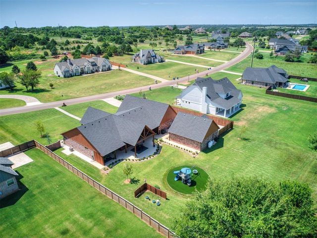 3186 Red Ridge Drive, Blanchard, OK 73010