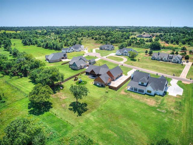 3186 Red Ridge Drive, Blanchard, OK 73010