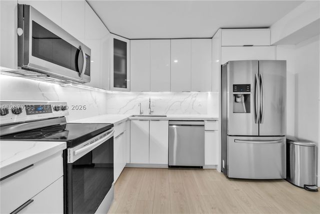 2401 S Ocean Dr 507, Hollywood, FL 33019